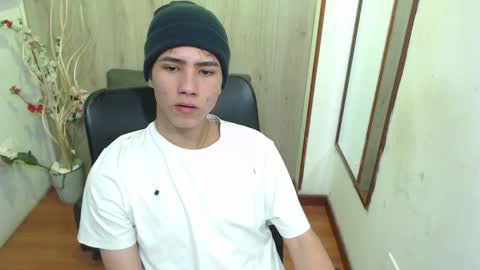 Snapshot of stich_23 chatting on February 10, 2026, 1:04 pm Stich online show from February 10, 2026, 1:04 pm