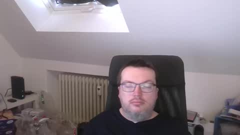 Oliver online show from March 11, 2026, 7:03 am