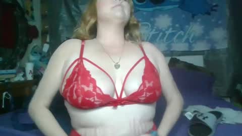 Snapshot of stitchsunshine85 chatting on February 8, 2025, 6:43 am Tasha and Drew online show from February 8, 2025, 6:43 am