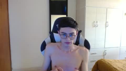 stiv_grant online show from January 28, 2025, 7:42 pm