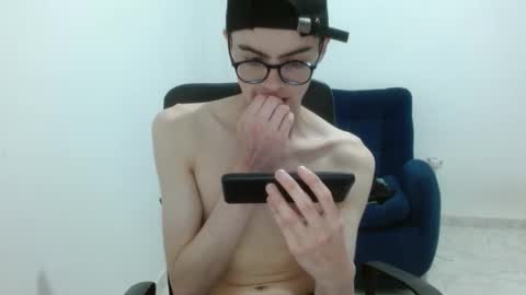 stiv_grant online show from April 14, 2026, 11:55 pm