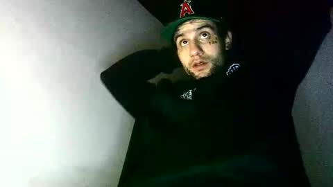 stiven online show from March 29, 2026, 2:11 am