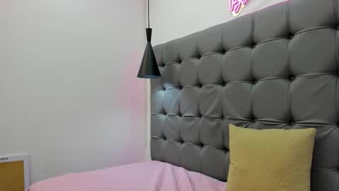 Stiwen online show from October 2, 2025, 3:46 am