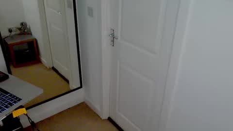 stockings_stockings online show from March 16, 2026, 5:50 pm