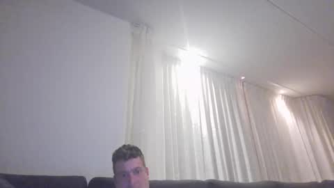 stoeprand92 online show from May 28, 2026, 12:52 am