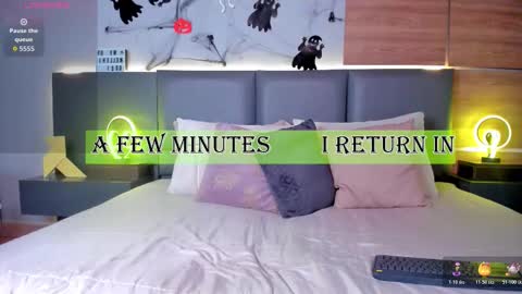 Stone Lee  online show from October 24, 2025, 7:16 am