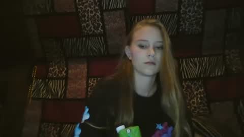 Snapshot of stonerbabe1313 chatting on December 10, 2024, 3:30 am stonerbabe1313 online show from December 10, 2024, 3:30 am