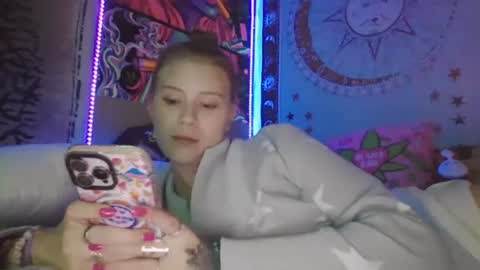 Snapshot of stonerbabe1313 chatting on December 25, 2024, 8:29 am stonerbabe1313 online show from December 25, 2024, 8:29 am