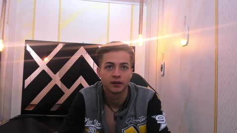 stonne69 online show from February 18, 2025, 2:27 pm