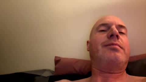 Stoodley22 online show from April 6, 2026, 8:43 pm