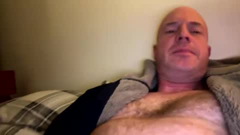 Snapshot of stoodley22 chatting on April 15, 2026, 7:21 pm Stoodley22 online show from April 15, 2026, 7:21 pm