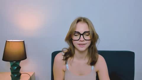 Snapshot of stormigold chatting on March 4, 2026, 3:51 pm Stormi online show from March 4, 2026, 3:51 pm