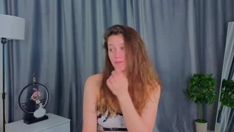 Luna online show from May 8, 2026, 5:24 am