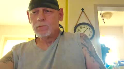 Snapshot of stormynorm14 chatting on September 28, 2025, 1:05 pm stormynorm14 online show from September 28, 2025, 1:05 pm
