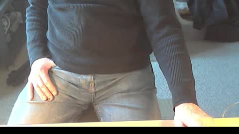 Snapshot of str8_dave chatting on November 21, 2025, 2:49 pm Dave online show from November 21, 2025, 2:49 pm