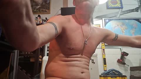 Str8 online show from September 24, 2025, 2:53 pm