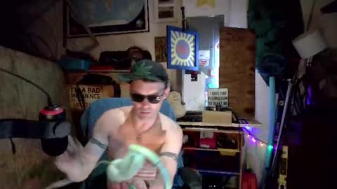 Snapshot of str8foryouguy chatting on June 19, 2026, 5:12 am Str8 online show from June 19, 2026, 5:12 am