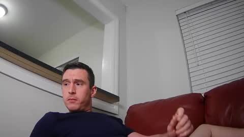 Snapshot of str8stuntcox chatting on January 3, 2025, 4:00 am Str8StuntCox online show from January 3, 2025, 4:00 am