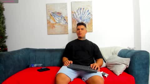 straight__friends online show from February 25, 2026, 4:16 pm