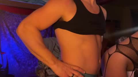 Snapshot of straightishd chatting on November 9, 2025, 10:35 am Cowboy Zuhly online show from November 9, 2025, 10:35 am