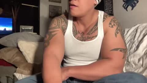 straightsurfer808 online show from November 8, 2025, 10:26 am