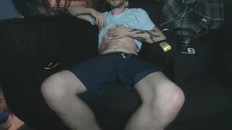 straitpipermann22 online show from October 27, 2025, 5:11 am