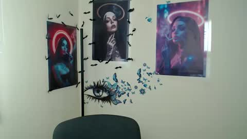 Amalia online show from October 3, 2025, 6:43 am