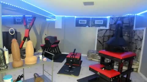 Straponbitchboy strapon humiliation sissy chasisty bdsm online show from February 5, 2025, 9:15 am