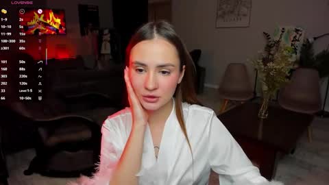 Laura online show from November 7, 2025, 7:14 pm