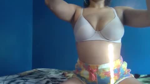 Strawberries X Straps online show from December 22, 2025, 3:42 pm