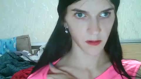 Snapshot of strawberry_storm chatting on September 8, 2025, 5:23 pm Strawberry Storm online show from September 8, 2025, 5:23 pm