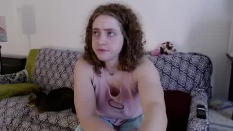 Snapshot of strawberrylotsacake chatting on March 5, 2026, 1:40 pm Strawberrylotsacake online show from March 5, 2026, 1:40 pm