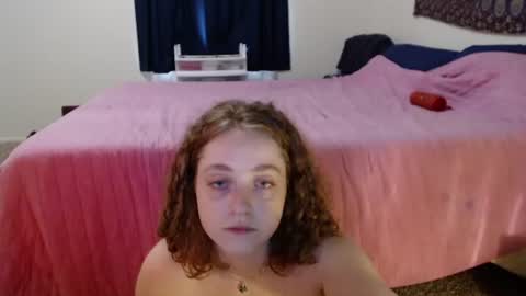 Strawberrylotsacake online show from July 2, 2026, 6:47 pm