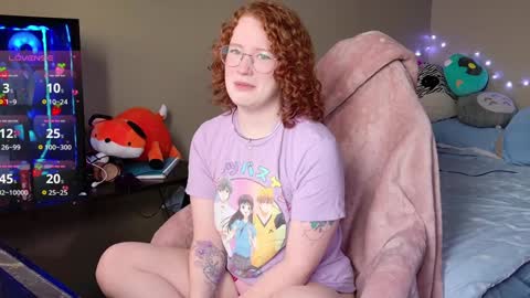 Snapshot of strawberryyfoxie chatting on January 7, 2025, 3:12 pm Foxie online show from January 7, 2025, 3:12 pm