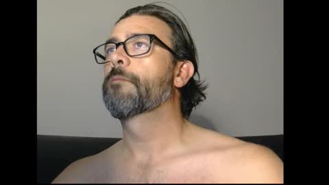 Stretchasshole online show from December 4, 2025, 1:48 am