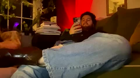 Snapshot of strideeeee chatting on November 24, 2025, 2:22 am Liam online show from November 24, 2025, 2:22 am