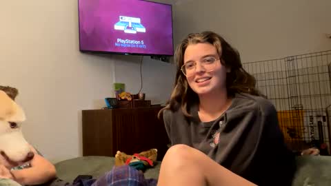 StringsNCurves online show from March 9, 2025, 3:54 am