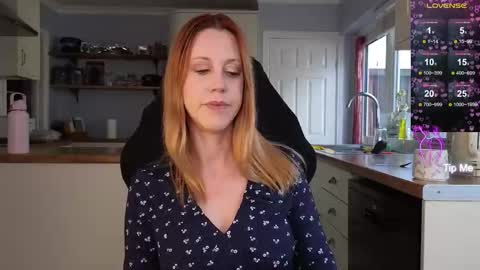 Amorina online show from September 22, 2025, 12:51 pm