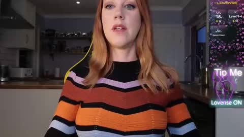 Amorina online show from February 5, 2026, 4:22 pm