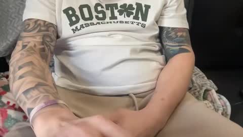 Snapshot of stroking33again chatting on February 18, 2025, 6:26 pm stroking33again online show from February 18, 2025, 6:26 pm