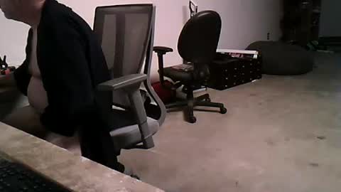 Snapshot of strokingdragon48 chatting on September 16, 2025, 3:02 pm strokingdragon48 online show from September 16, 2025, 3:02 pm