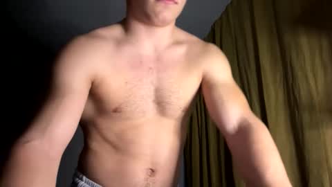 Snapshot of strong_baby chatting on October 21, 2025, 7:14 pm Strong Baby online show from October 21, 2025, 7:14 pm