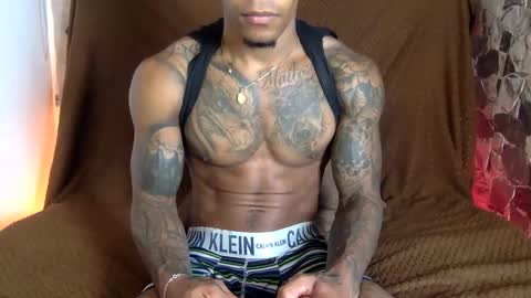 Snapshot of strong_blackboy chatting on February 1, 2026, 4:55 am strong blackboy online show from February 1, 2026, 4:55 am