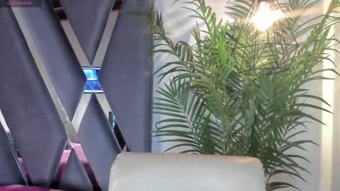 Snapshot of strong_girl_ chatting on March 4, 2025, 11:08 am Alexa online show from March 4, 2025, 11:08 am