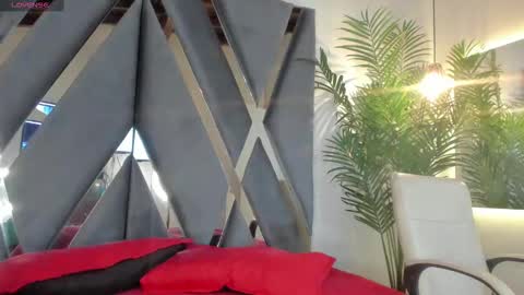 Snapshot of strong_girl_ chatting on March 10, 2025, 10:59 am Alexa online show from March 10, 2025, 10:59 am