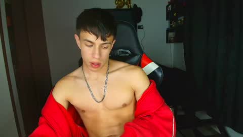 Snapshot of strong_jackxxx chatting on May 13, 2026, 4:43 am Daddy Jack online show from May 13, 2026, 4:43 am