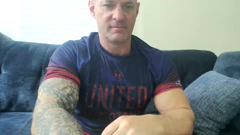 Snapshot of strongandhard073 chatting on September 29, 2025, 5:07 pm StrongAndHard online show from September 29, 2025, 5:07 pm