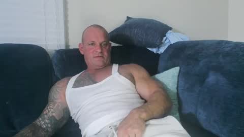 Snapshot of strongandhard073 chatting on October 4, 2025, 11:25 pm StrongAndHard online show from October 4, 2025, 11:25 pm