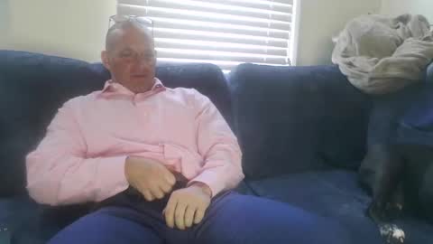 Snapshot of strongandhard073 chatting on November 4, 2025, 9:36 pm StrongAndHard online show from November 4, 2025, 9:36 pm