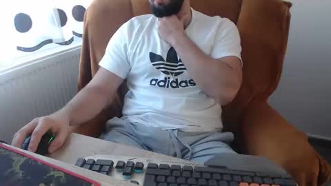 Snapshot of strongcoffee10 chatting on November 14, 2025, 11:09 am StrongCoffee online show from November 14, 2025, 11:09 am